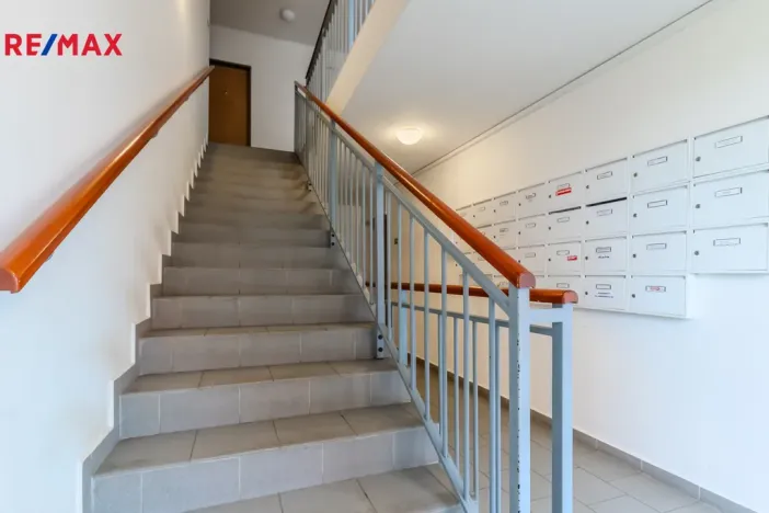 Prodej bytu 2+kk, Praha - Štěrboholy, Andersenova, 52 m2