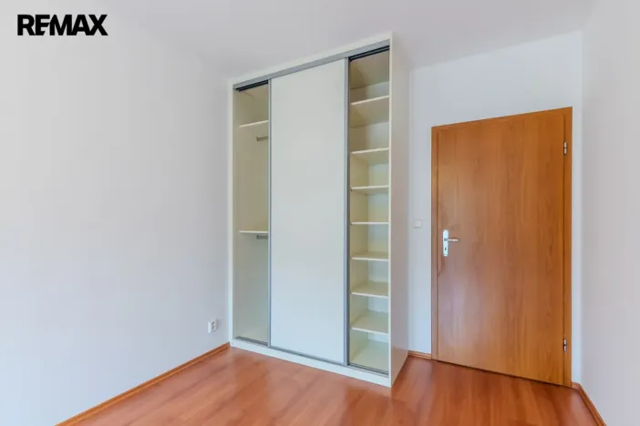 Prodej bytu 2+kk, Praha - Štěrboholy, Andersenova, 52 m2