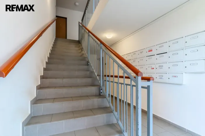 Prodej bytu 2+kk, Praha - Štěrboholy, Andersenova, 52 m2