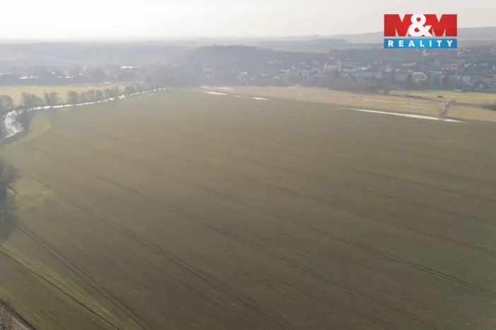 Prodej pole, Město Touškov, 9684 m2