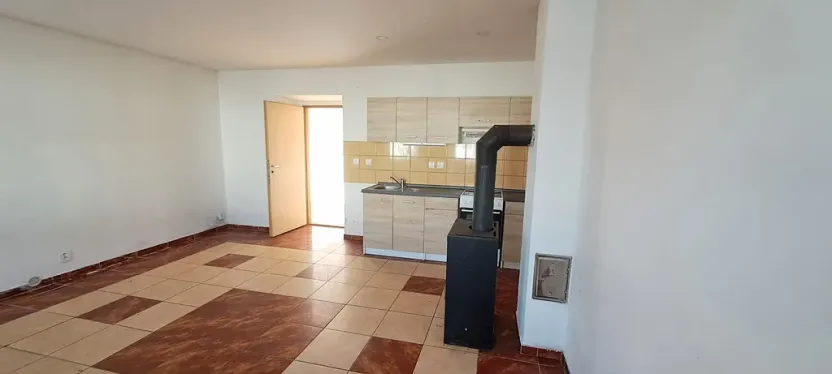 Pronájem bytu 1+kk, Peruc - Černochov, 30 m2