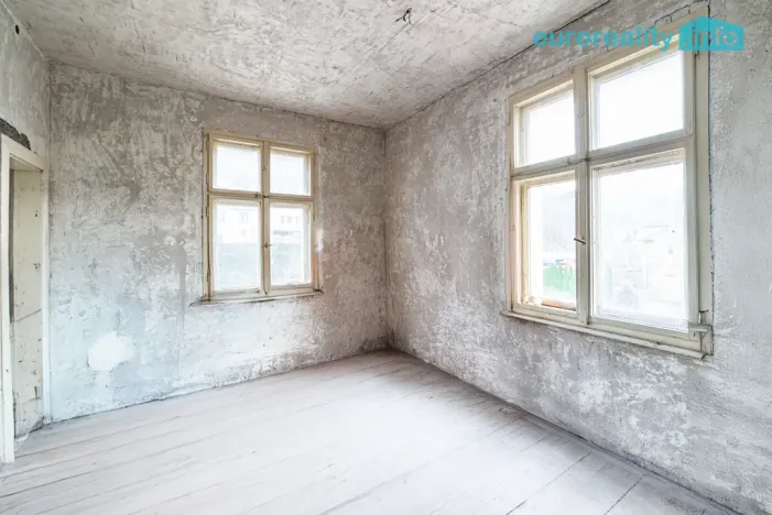 Prodej rodinného domu, Kraslice, Dukelská, 267 m2