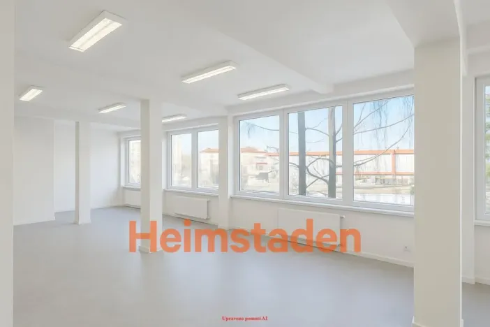 Pronájem kanceláře, Havířov - Město, nám. Republiky, 376 m2