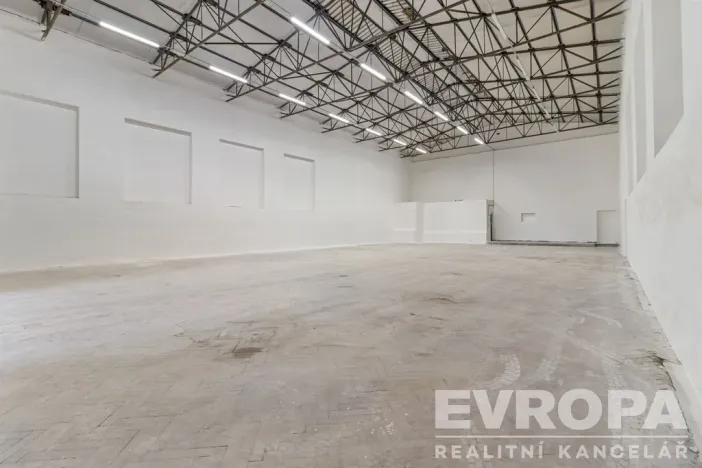 Prodej skladu, Havlíčkův Brod, Čechova, 819 m2