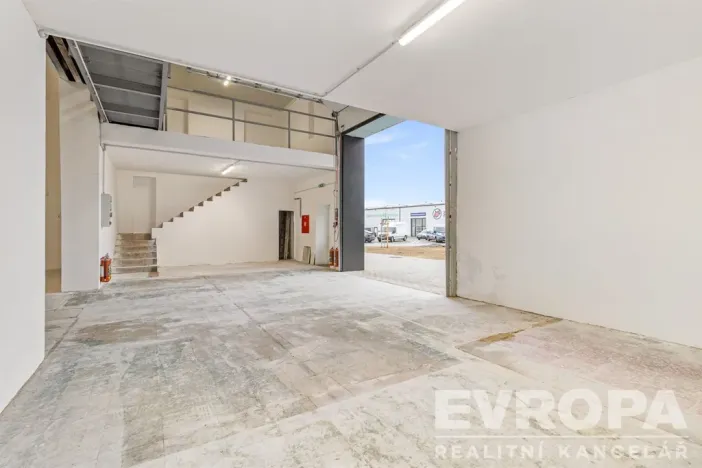 Prodej skladu, Havlíčkův Brod, Čechova, 819 m2
