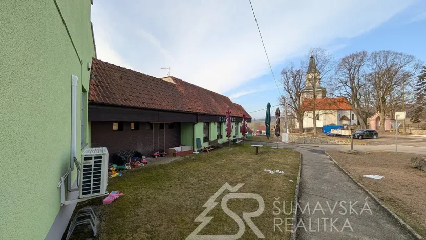 Prodej obchodního prostoru, Předslav, 494 m2