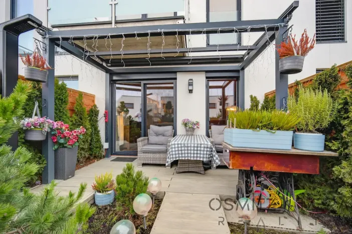 Prodej bytu 1+kk, Praha - Hostavice, Hrabovská, 45 m2