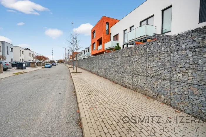Prodej bytu 1+kk, Praha - Hostavice, Hrabovská, 45 m2