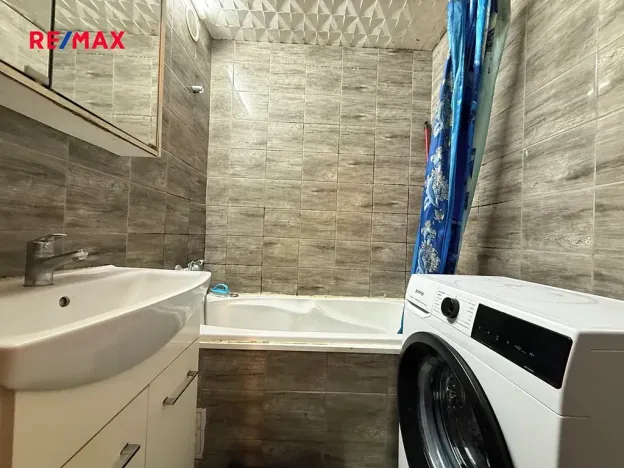 Prodej bytu 4+1, Praha - Lhotka, Mirotická, 77 m2