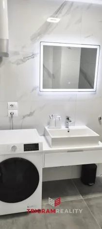 Prodej bytu 3+kk, Saranda, Albánie, 62 m2