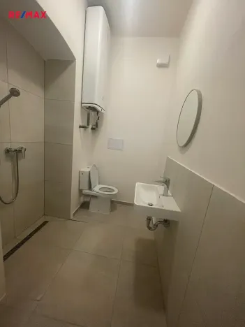 Pronájem bytu 1+kk, Plzeň, Jablonského, 35 m2