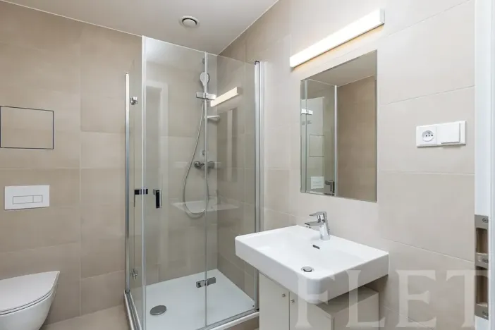 Pronájem bytu 1+kk, Praha - Vysočany, Fafkových, 37 m2