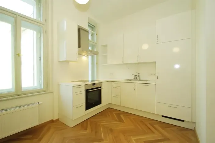 Pronájem bytu 2+kk, Praha - Vinohrady, Balbínova, 45 m2