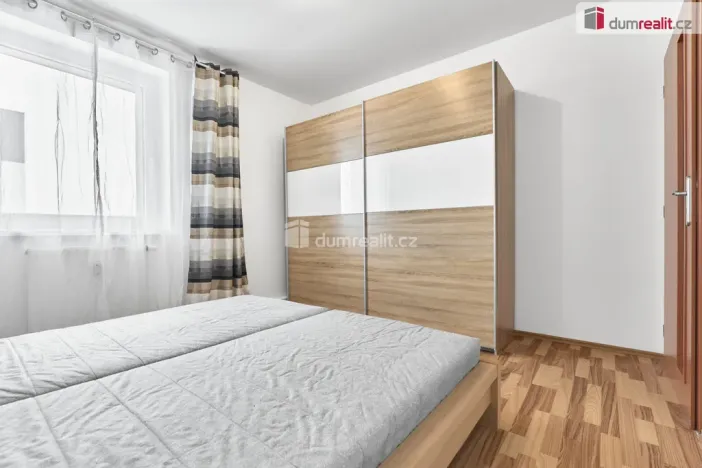Prodej bytu 2+kk, Karlovy Vary - Bohatice, Dubová, 43 m2
