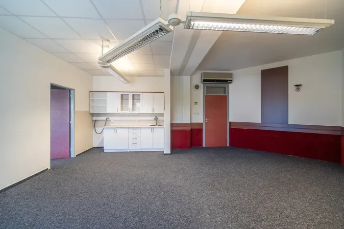 Pronájem kanceláře, Pardubice, Za Pasáží, 40 m2