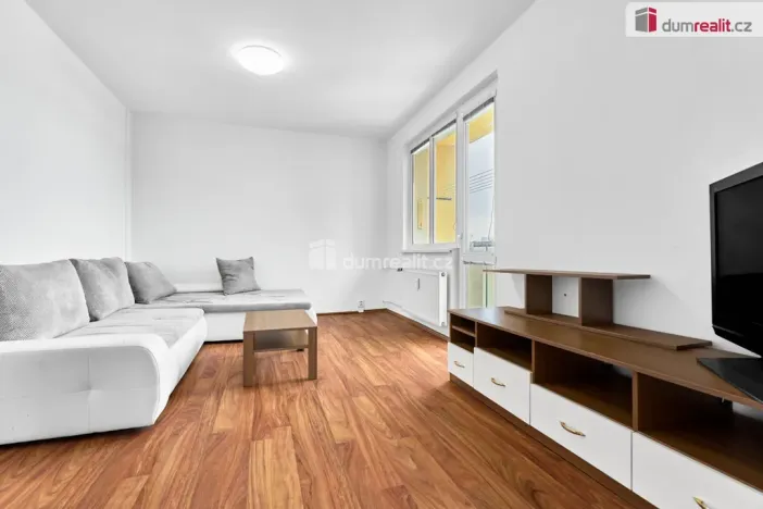 Prodej bytu 2+1, Nová Role, Školní, 45 m2