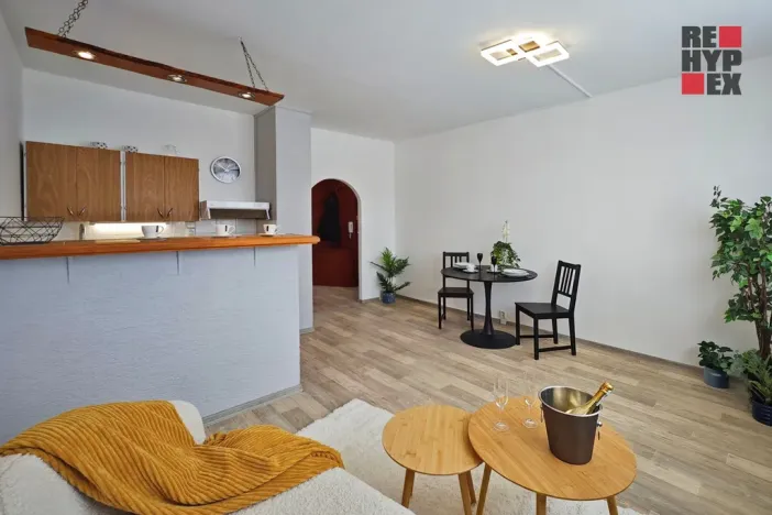 Prodej bytu 2+kk, Jablonec nad Nisou, Skelná, 42 m2