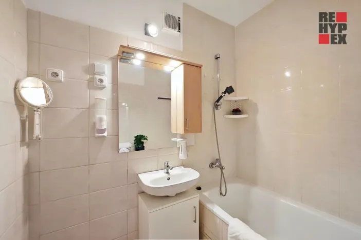 Prodej bytu 2+kk, Jablonec nad Nisou, Skelná, 42 m2