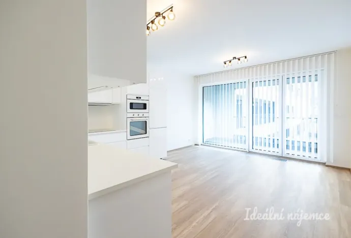 Pronájem bytu 2+kk, Praha, Poděbradská, 53 m2