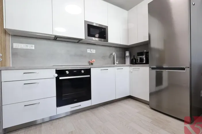 Pronájem bytu 2+kk, Praha - Uhříněves, Karla Guta, 50 m2