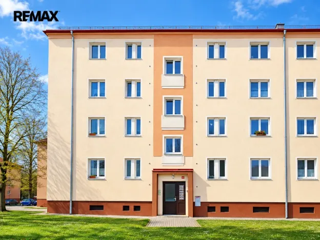 Prodej bytu 3+1, Ostrov, Luční, 78 m2
