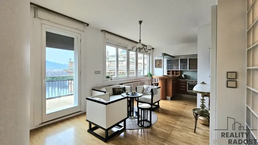 Pronájem bytu 2+kk, Praha, Masarykovo nábřeží, 51 m2