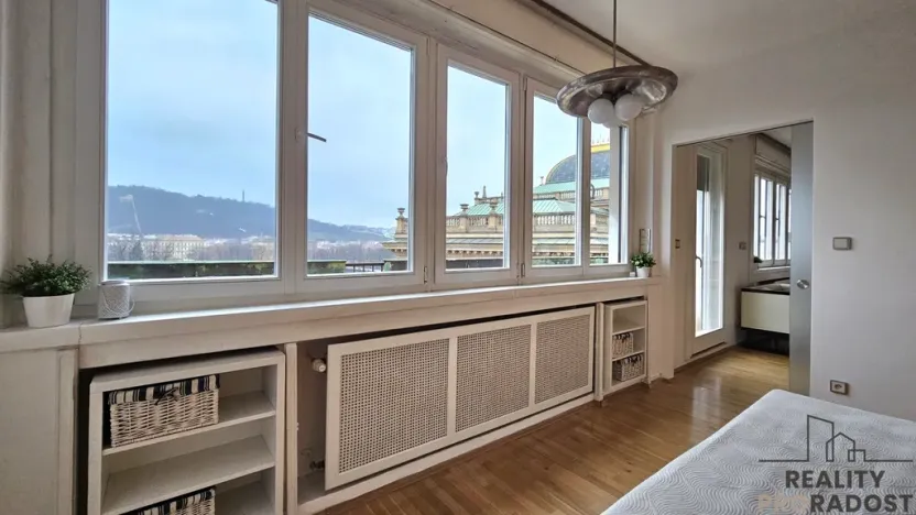 Pronájem bytu 2+kk, Praha, Masarykovo nábřeží, 51 m2