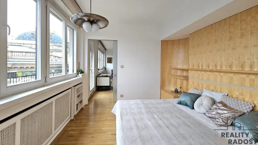 Pronájem bytu 2+kk, Praha, Masarykovo nábřeží, 51 m2