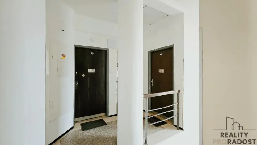 Pronájem bytu 2+kk, Praha, Masarykovo nábřeží, 51 m2