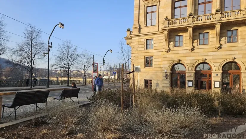 Pronájem bytu 2+kk, Praha, Masarykovo nábřeží, 51 m2