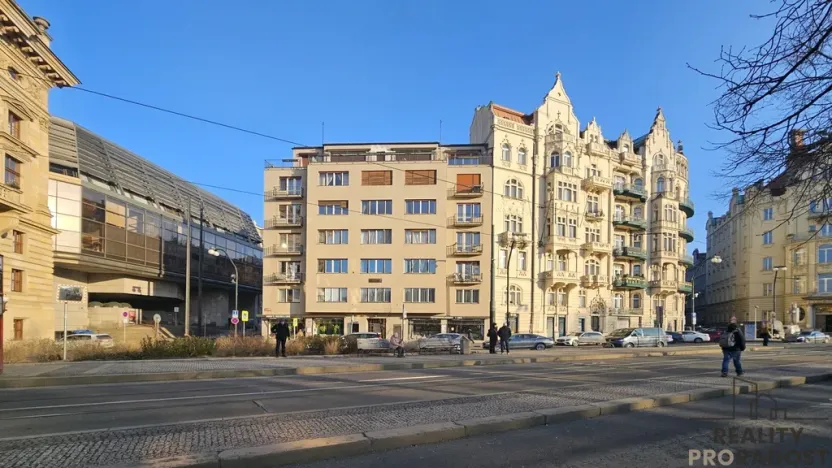 Pronájem bytu 2+kk, Praha, Masarykovo nábřeží, 51 m2