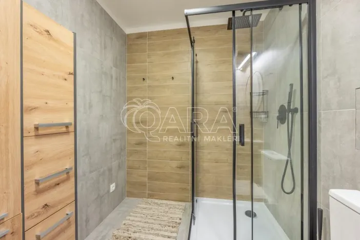 Prodej bytu 2+kk, Praha - Smíchov, Holubova, 48 m2
