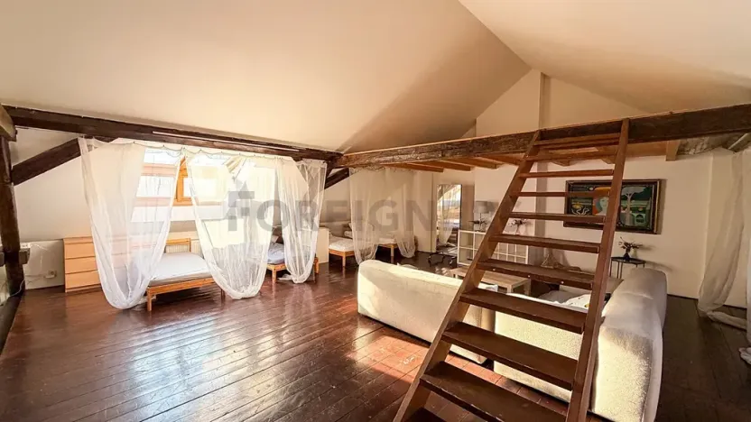 Pronájem půdního prostoru, Praha - Smíchov, Staropramenná, 100 m2