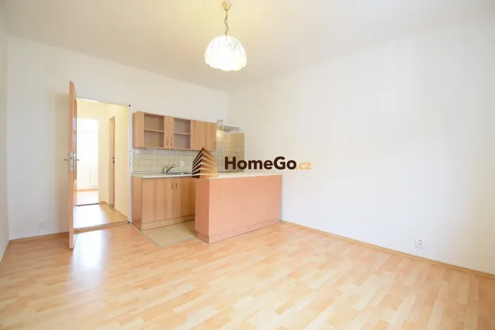 Pronájem bytu 2+kk, Praha - Vršovice, Sevastopolská, 45 m2