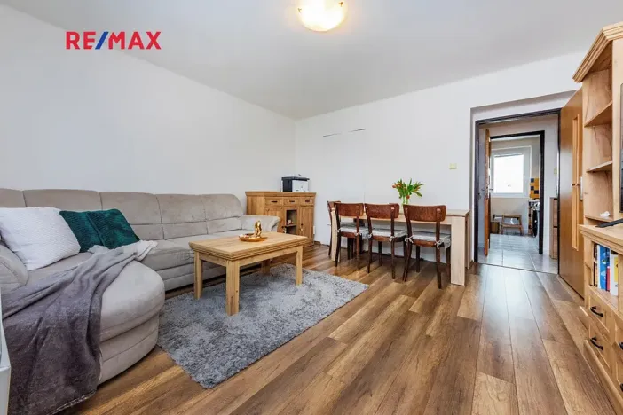 Prodej bytu 3+1, Kostelec nad Labem, Na Sídlišti, 58 m2