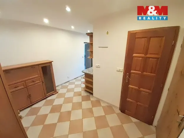 Prodej bytu 2+1, Bukovany, 48 m2