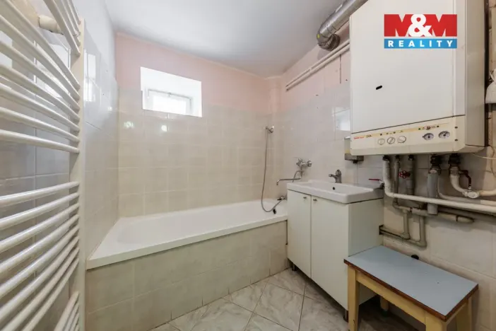 Prodej rodinného domu, Cheb, Kostelní náměstí, 148 m2