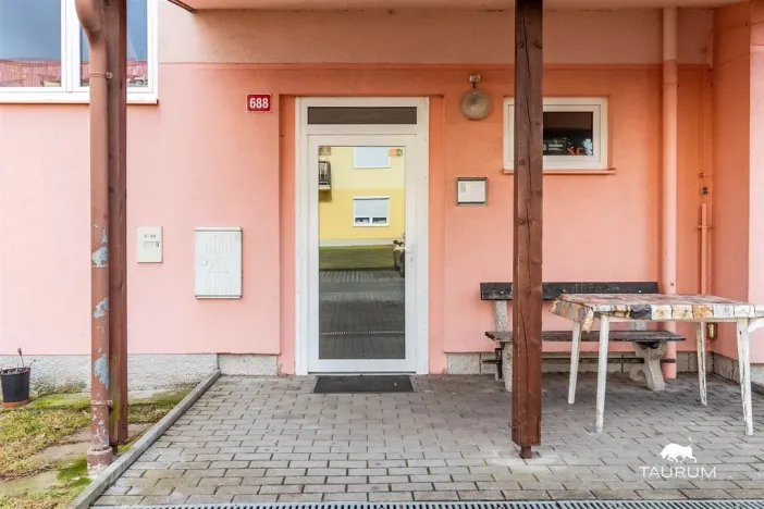 Prodej bytu 2+1, Tlučná, Na Čampuli, 65 m2