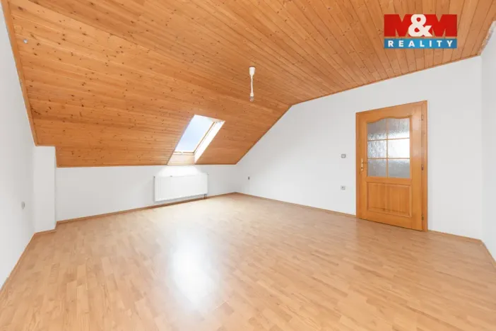 Prodej rodinného domu, Ivaň, 353 m2