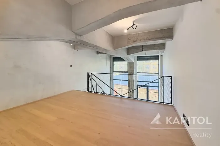 Prodej bytu 2+kk, Praha - Vysočany, Kolbenova, 77 m2