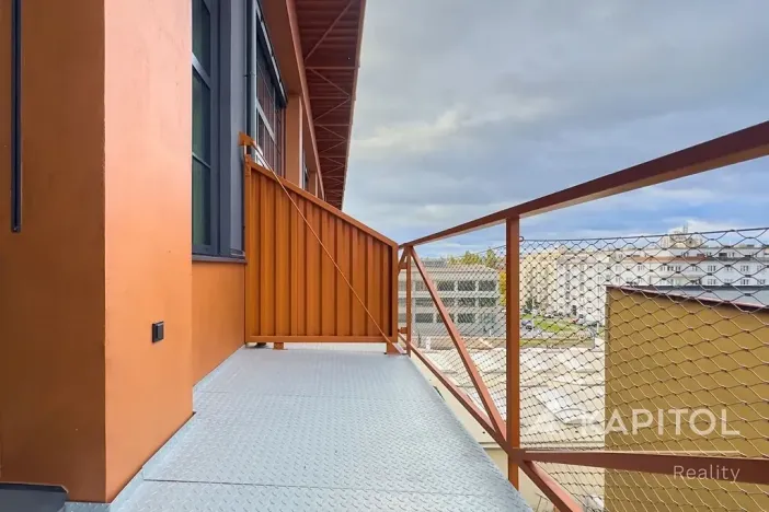 Prodej bytu 2+kk, Praha - Vysočany, Kolbenova, 77 m2