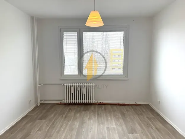 Pronájem bytu 3+1, Jičín, Nám. V. Čtvrtka, 67 m2