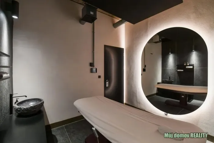 Prodej bytu 4+kk, Praha - Modřany, Československého exilu, 187 m2