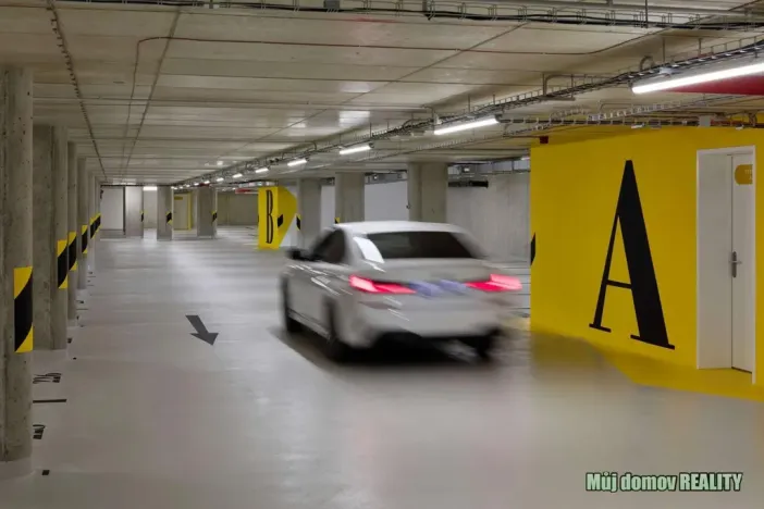 Prodej bytu 4+kk, Praha - Modřany, Československého exilu, 187 m2