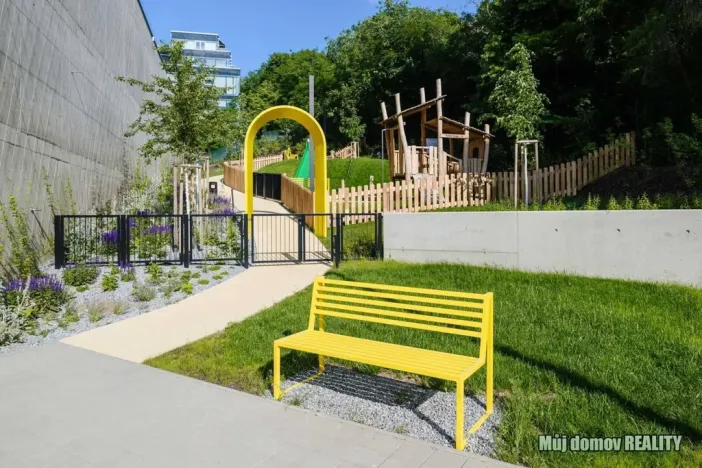 Prodej bytu 2+kk, Praha - Modřany, Československého exilu, 109 m2