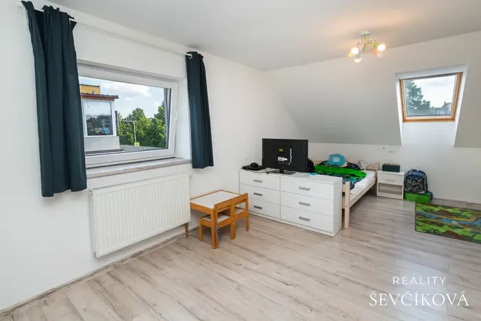 Prodej rodinného domu, Nechanice, 180 m2