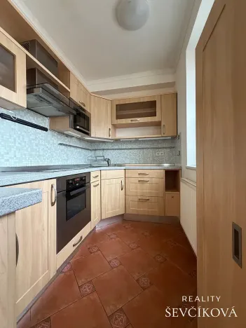 Pronájem bytu 2+kk, Hradec Králové, Šmilovského, 50 m2