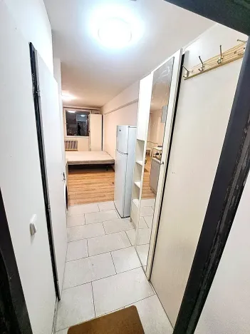 Pronájem bytu 1+kk, Praha - Radotín, Vrážská, 28 m2