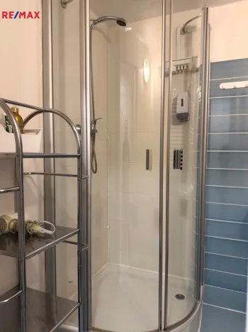 Prodej bytu 4+1, Karlovy Vary, Vyšehradská, 103 m2