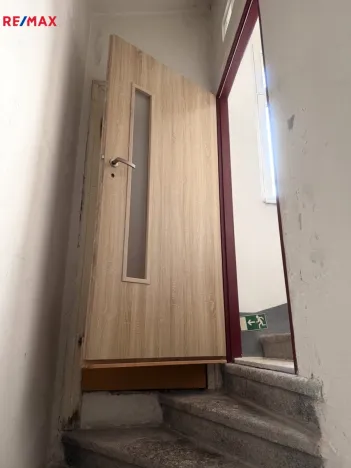 Prodej bytu 4+1, Karlovy Vary, Vyšehradská, 103 m2